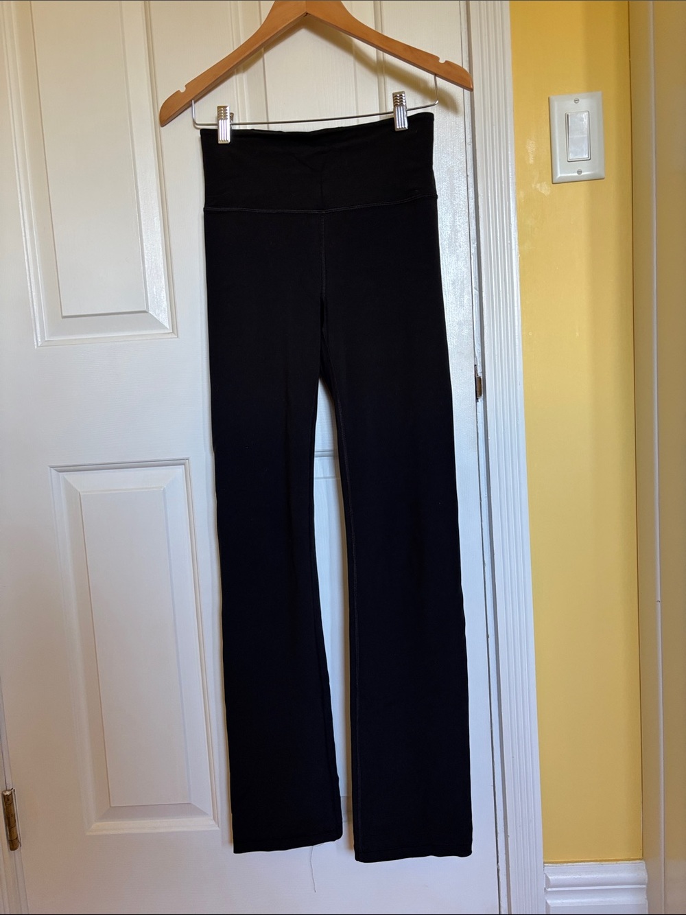 Athleta Elation Straight Leg Yoga Pant